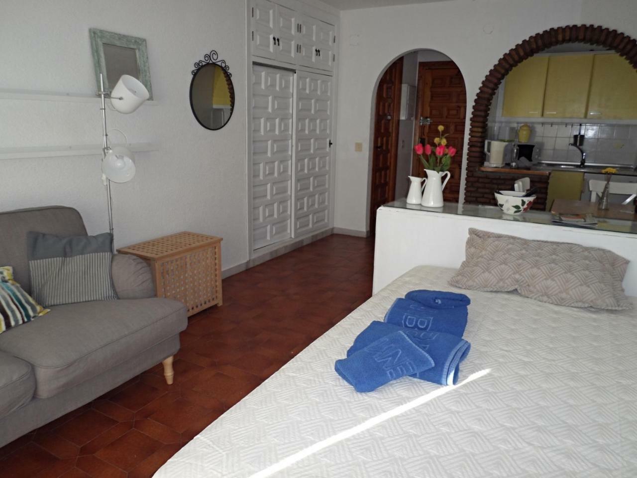 Palmeras 55 Menyber Apartment Nerja Ngoại thất bức ảnh